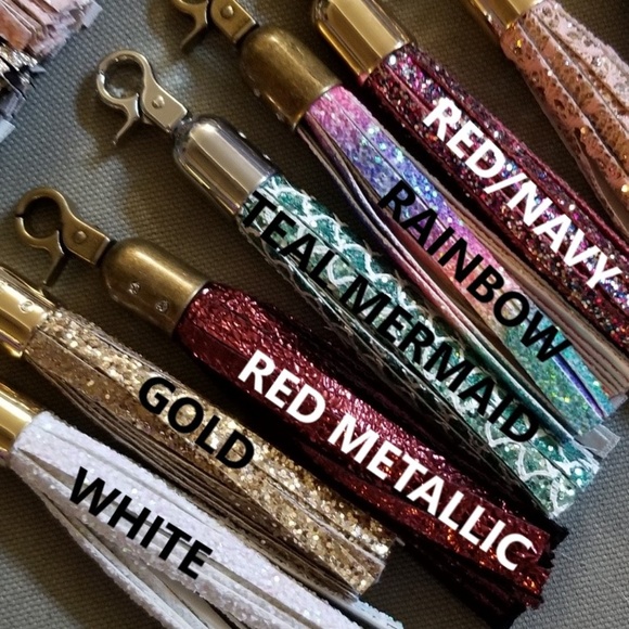 TASSELS!! Chunky Glitter awesome keychain tassels! - Picture 3 of 9